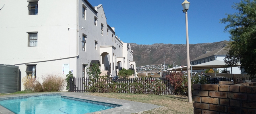 2 Bedroom Property for Sale in Gordons Bay Central Western Cape